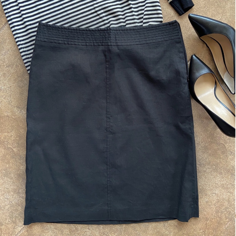 LIKE NEW  Banana Republic Black Linen Skirt Medium